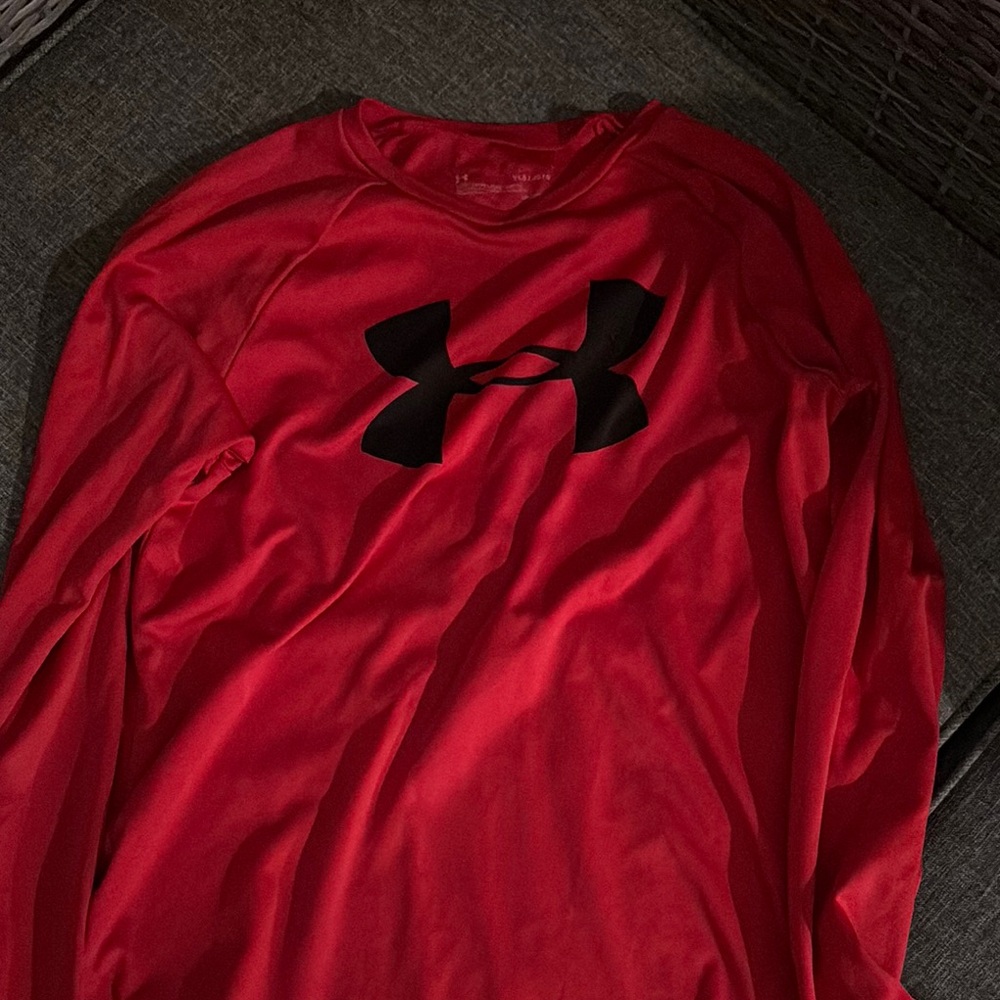 Under Armour boys youth large Red Long Sleeve Shirt